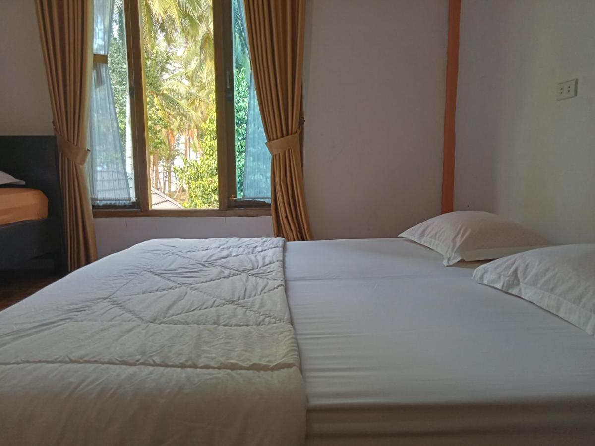 Homestay Walur Surf Krui