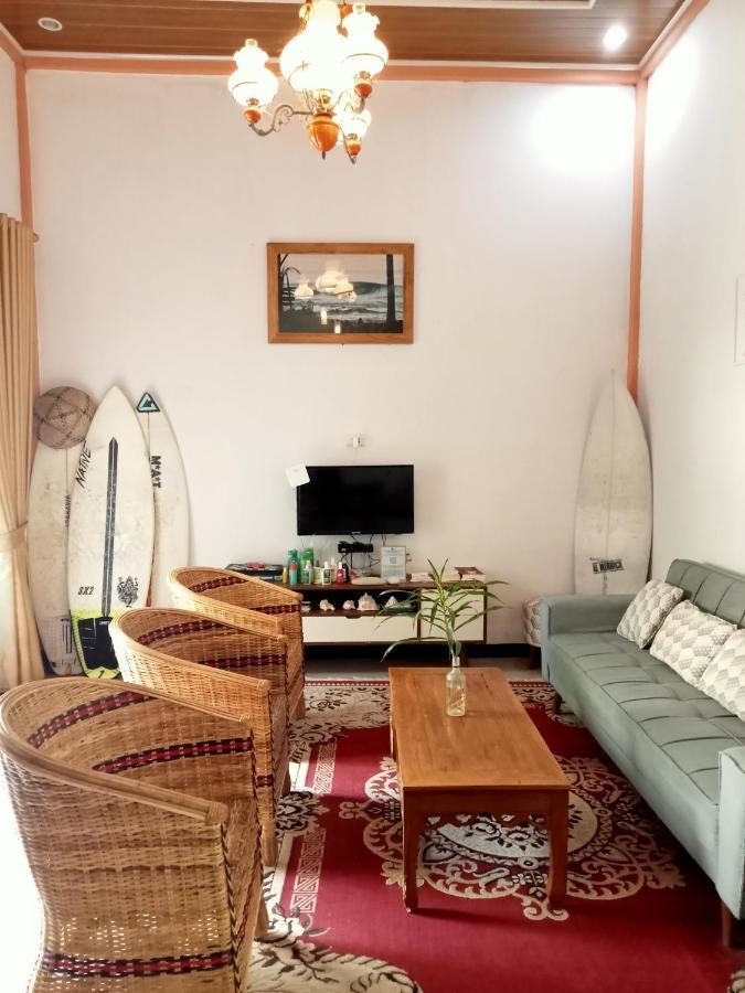 Walur Surf Homestay