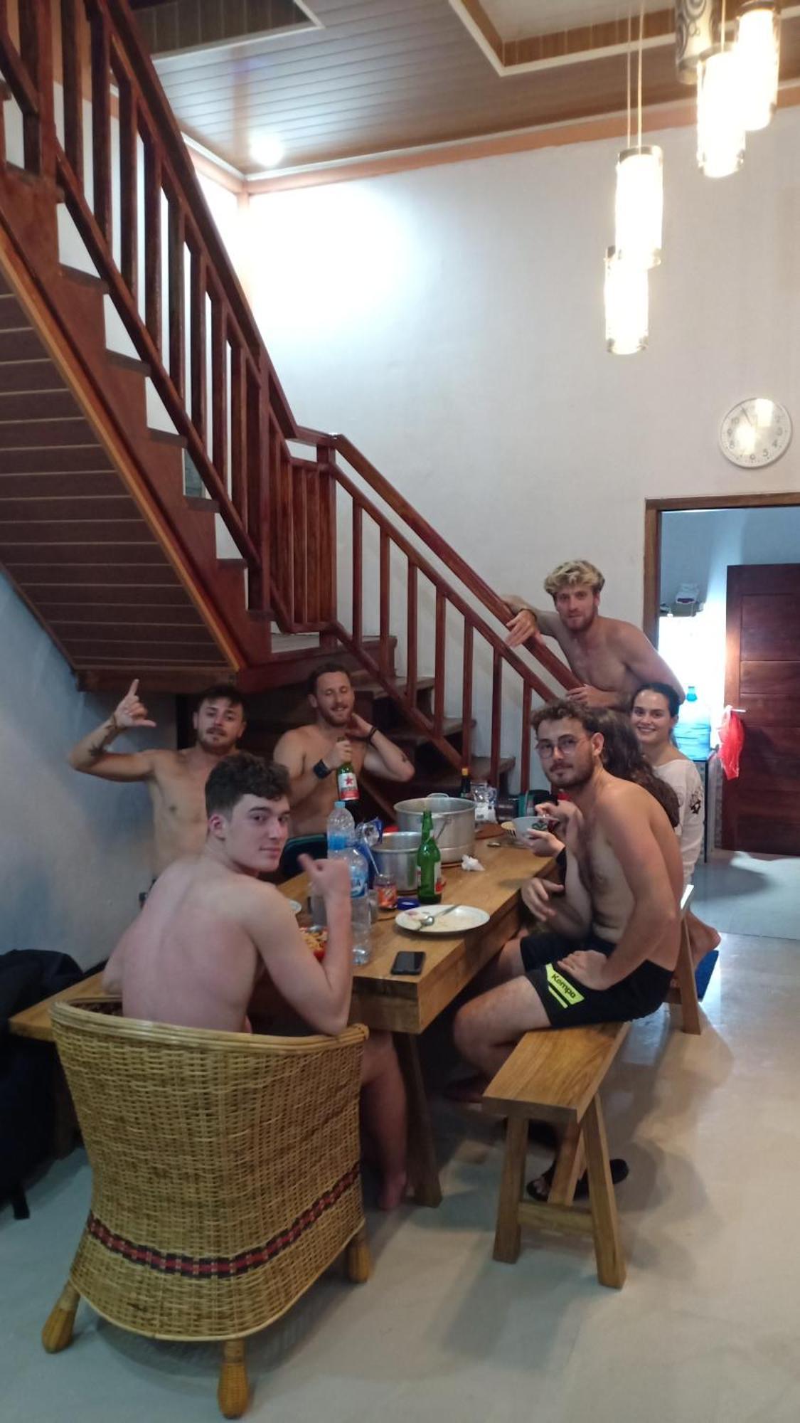 Homestay Walur Surf Krui